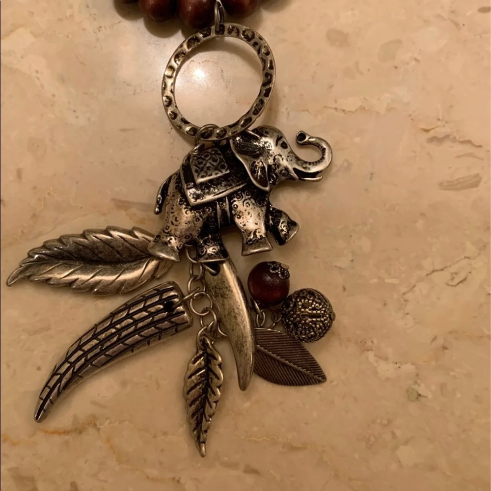 Necklace - Picture 2 of 3